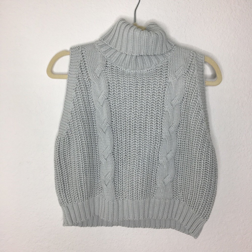 Kendall & Kylie Crop Turtle Neck Sweater